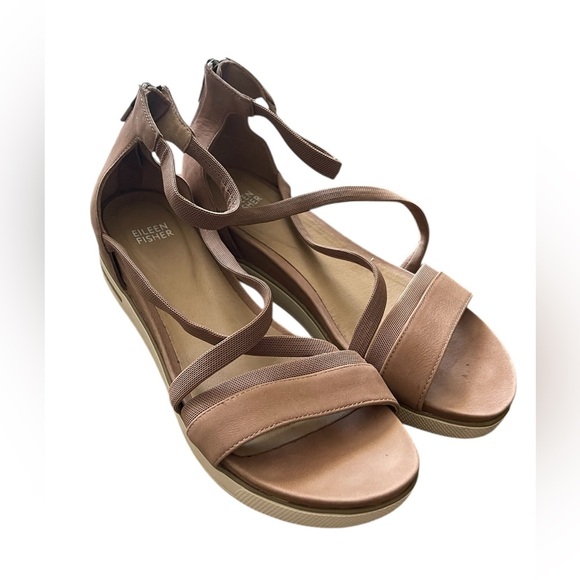 Eileen Fisher Brown Strappy Sandals - Picture 3 of 6